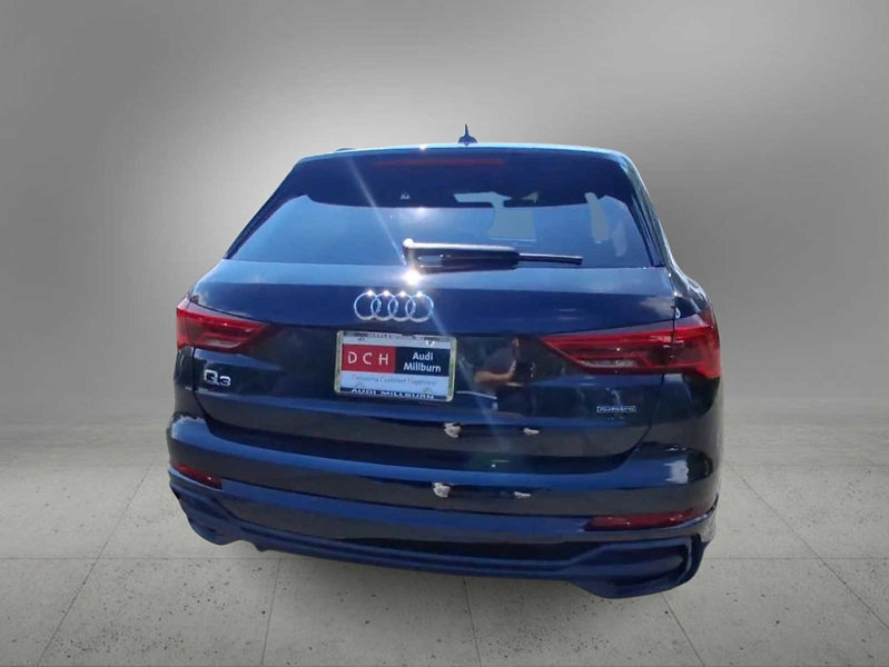 2025 Audi Q3 2.0T Premium