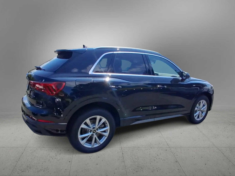 2025 Audi Q3 2.0T Premium